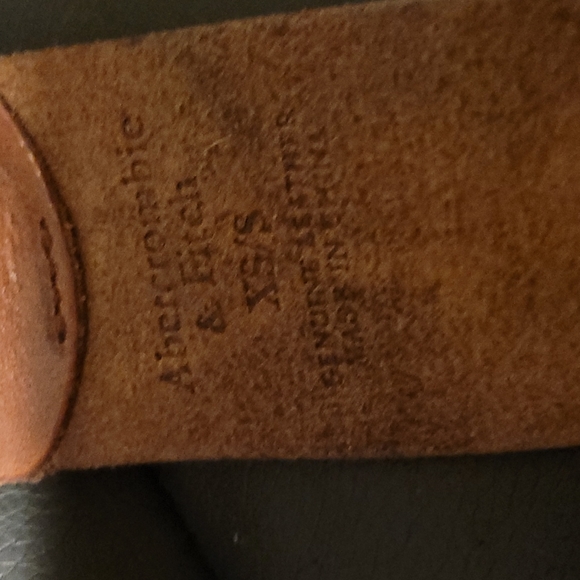 Ladies leather belt - Picture 2 of 2